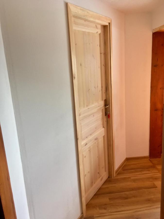 Lodge Dom Na Lovrencu Baselj Eksteriør billede